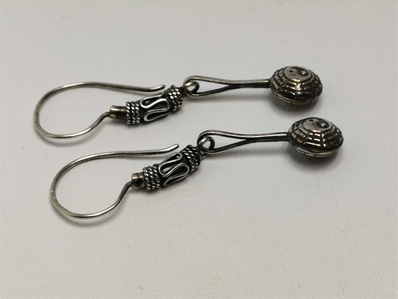 Stříbrné naušnice visací