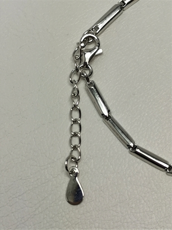 Stříbrný náramek s krystaly Swarovski