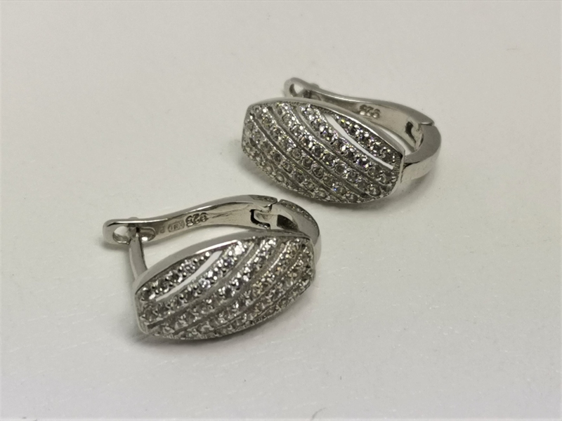 Stříbrné naušnice se zirkony