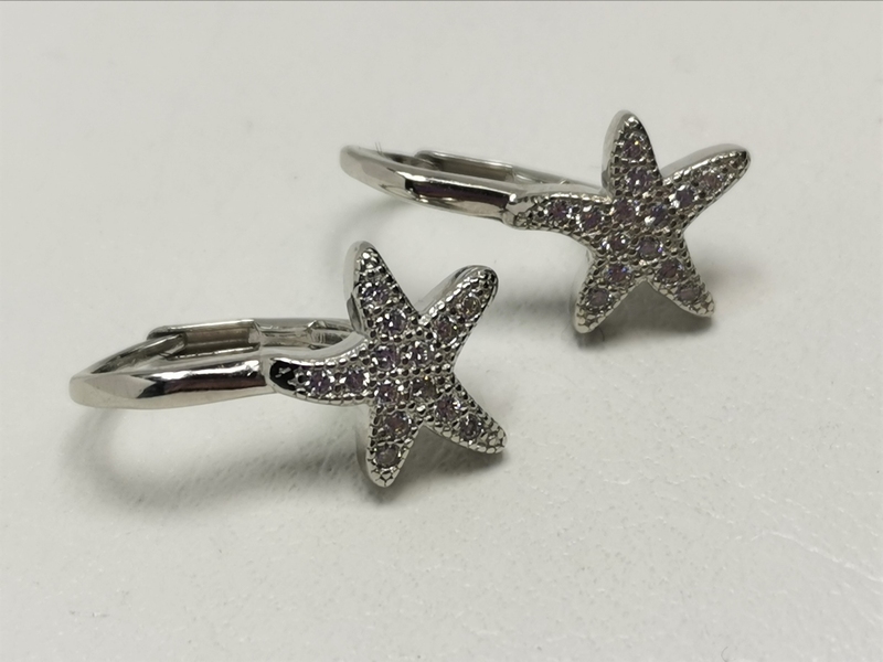 Stříbrné naušnice mořské hvězdice se zirkony, rhodiované