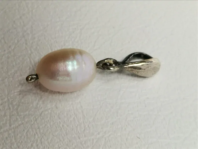 Stříbrná souprava s perlou