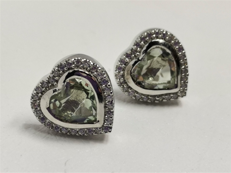 Stříbrná souprava srdce s přírodním ametystem a bílými zirkony, rhodiovaná