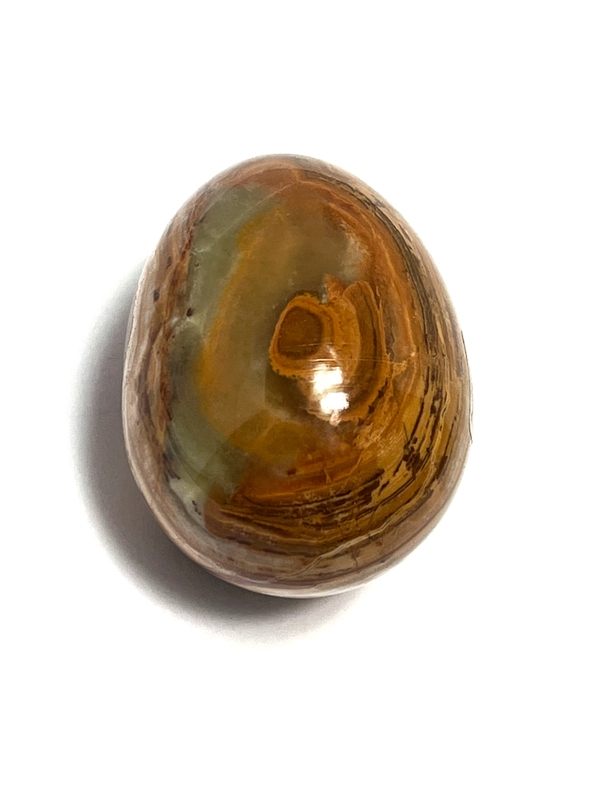 Opracovaný kámen do tvaru vejce, jaspis