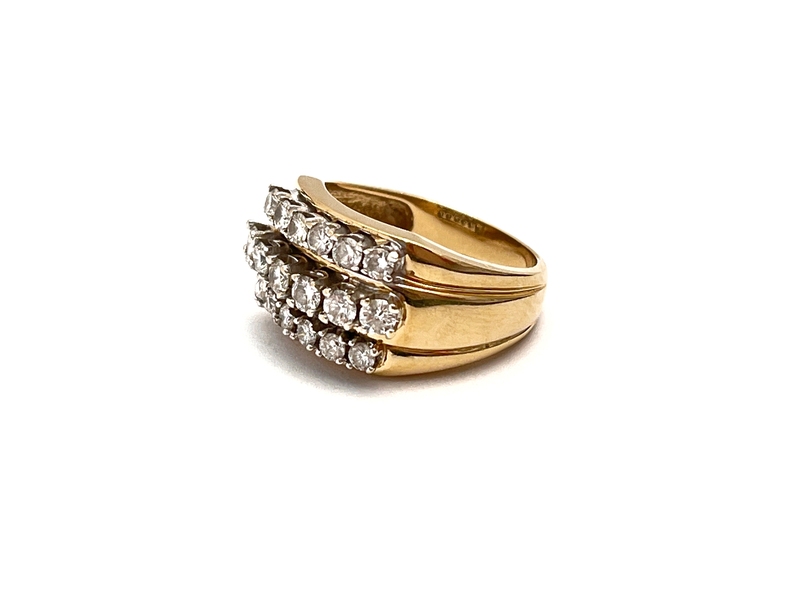 Masivní zlatý prsten se zirkony