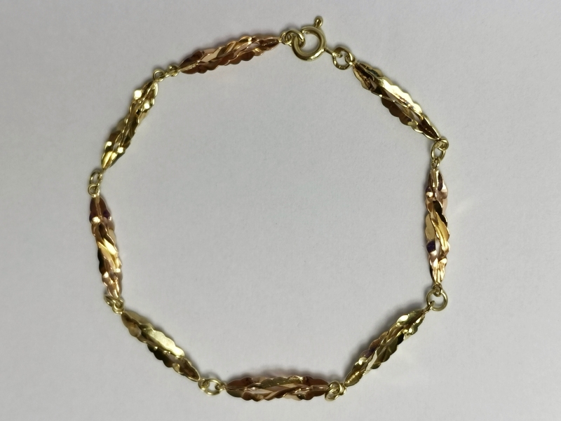 Zlatý tradiční dámský náramek "oves"