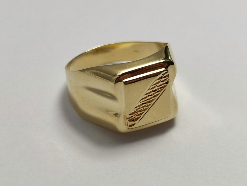 Zlatý pánský prsten