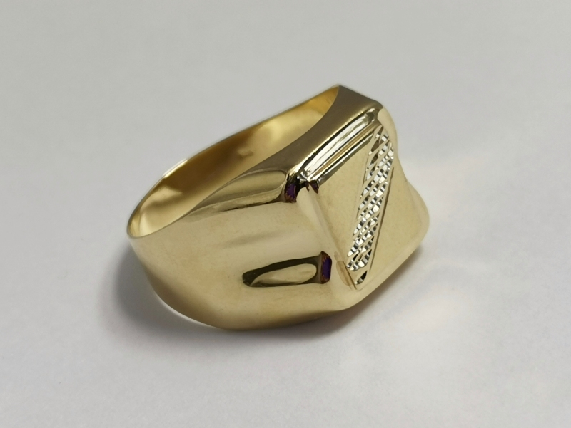 Zlatý pánský prsten