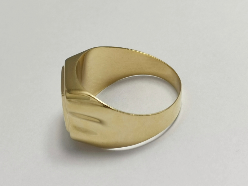 Zlatý pánský prsten