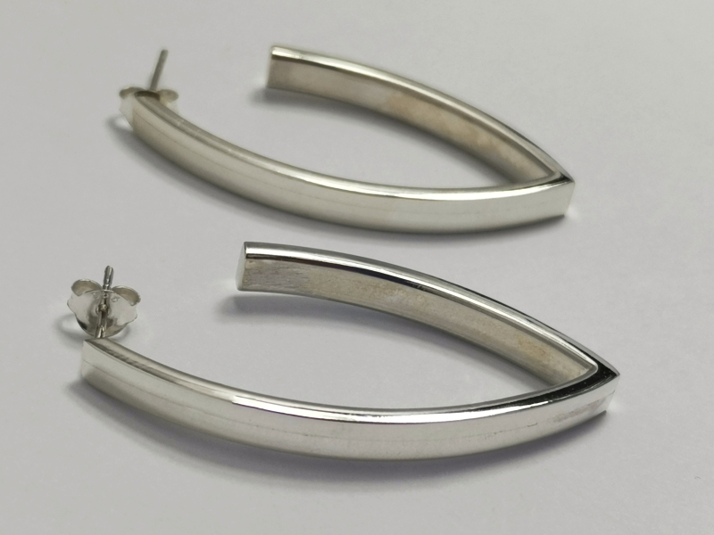 Stříbrné naušnice