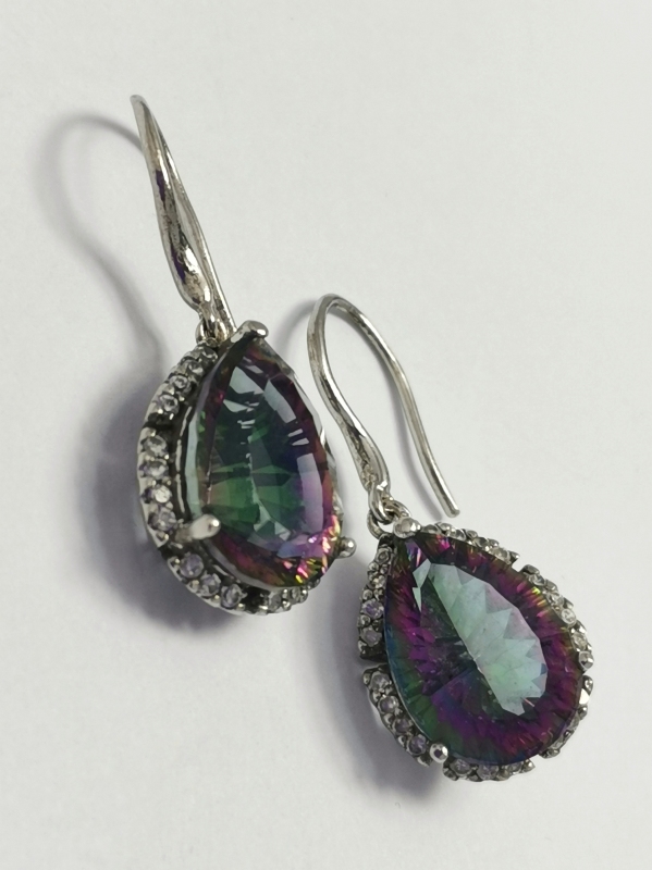 Stříbrné visací naušnice s velkým fialovým Swarovski krystalem