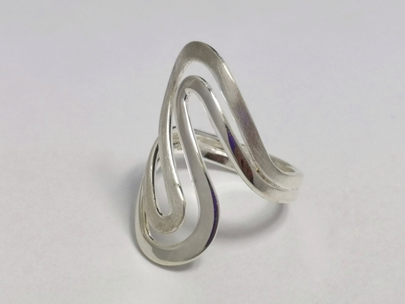 Stříbrný prsten vlna