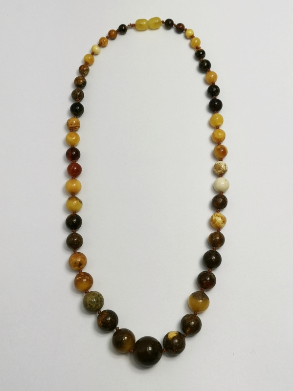 Náhrdelník z jantaru