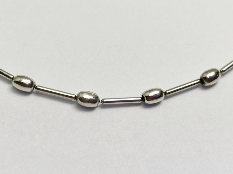 Stříbrný náhrdelník 