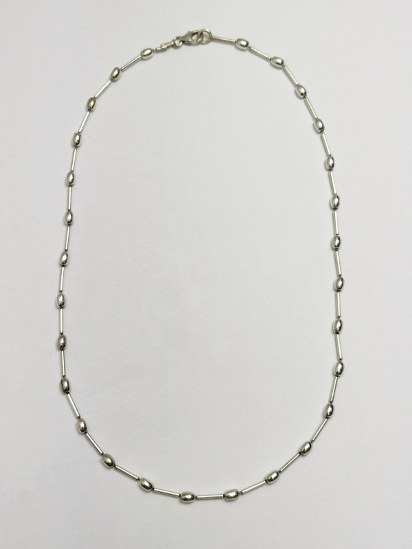 Stříbrný náhrdelník 