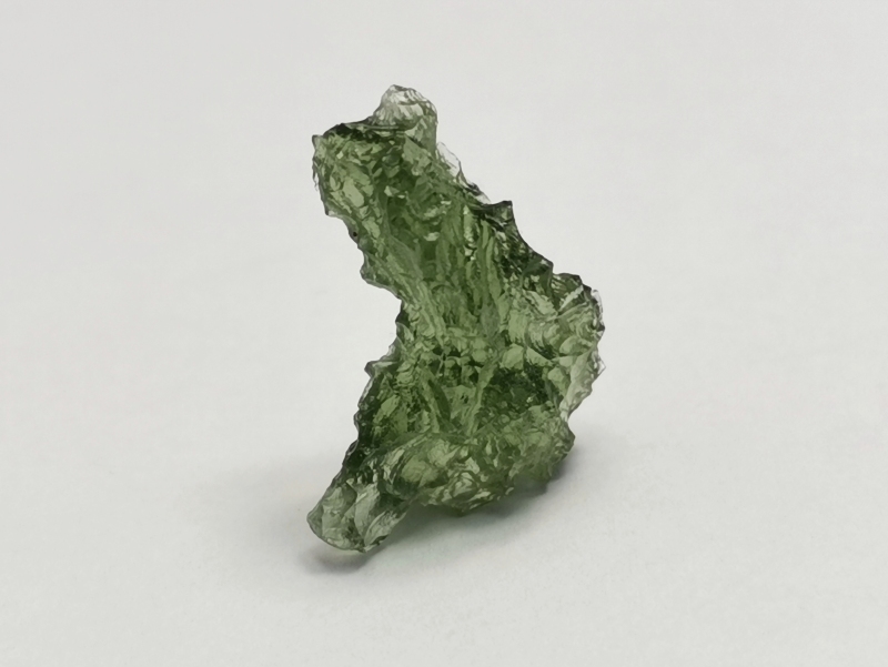 Surový vltavín Nesměň (malý Chlum)