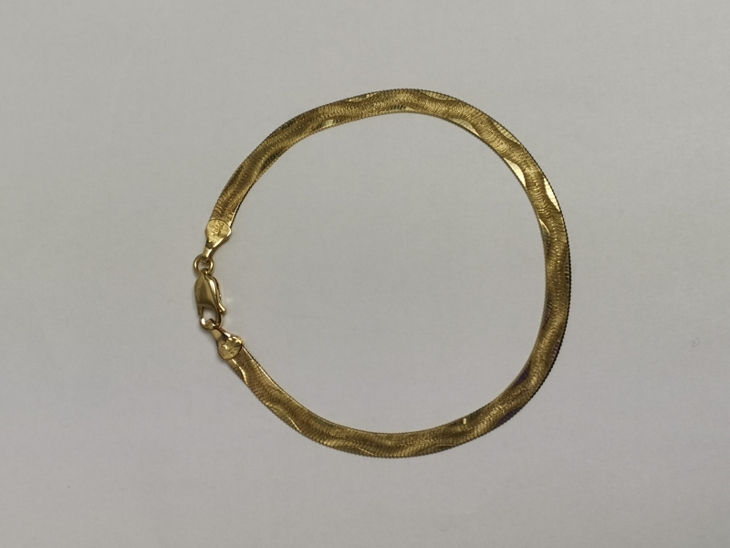 Zlatý dámský náramek plochý had
