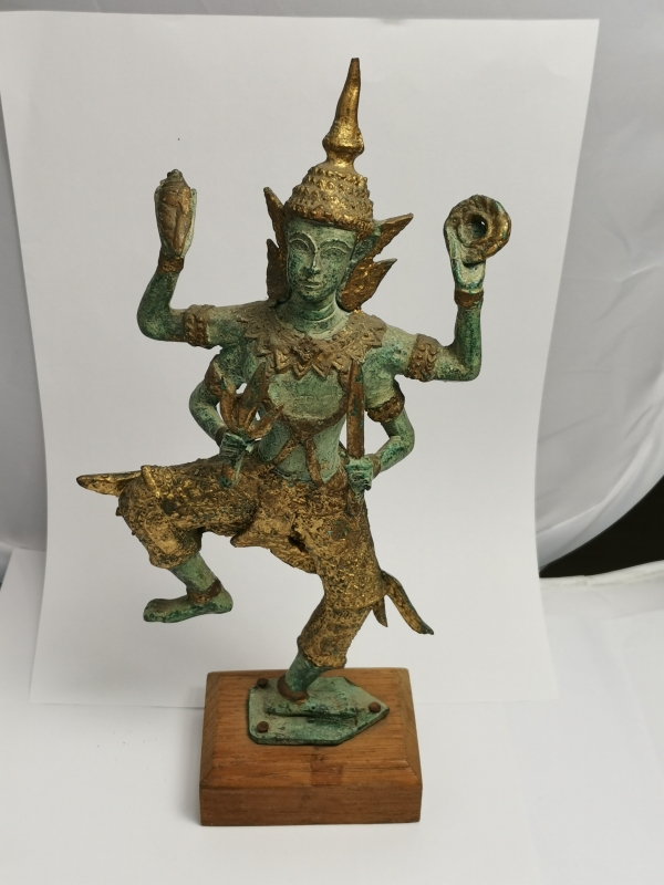 Thajská kovová soška tanečníka