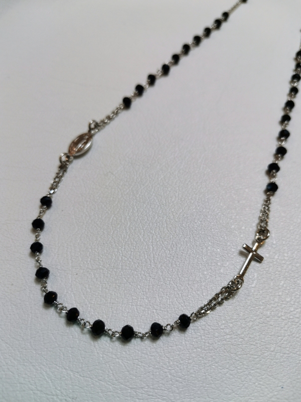 Stříbrný náhrdelník - růženec, rhodiovaný