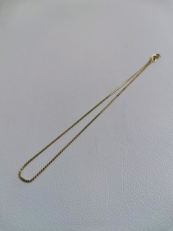  Zlatý řetízek na nohu