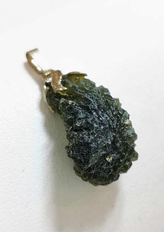 Přívěšek vltavín