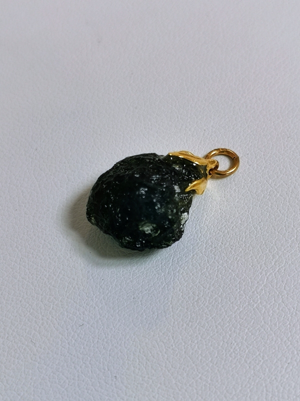 Přívěšek vltavín