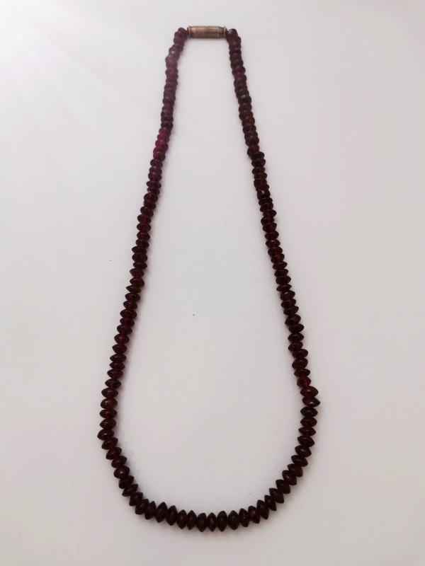 Náhrdelník granát čočky