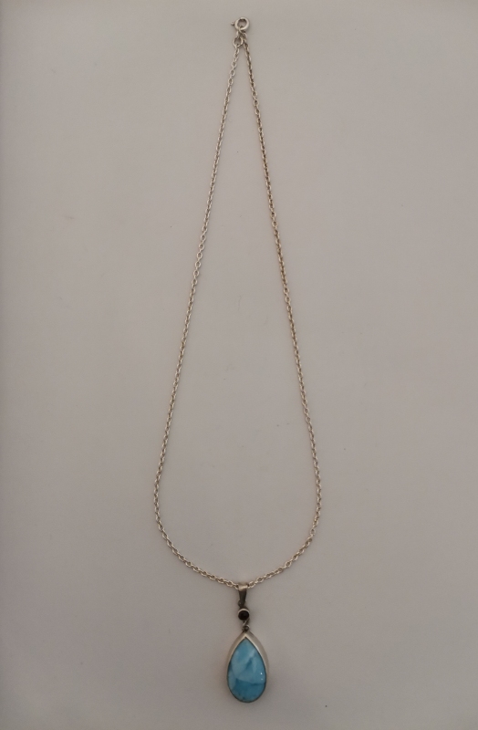 Stříbrný přívěsek a naušnice s larimarem - autorský šperk Jiřího Moravce