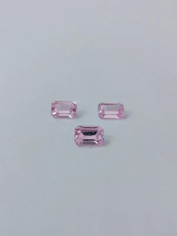 Broušený kámen - morganit, sada 3 ks