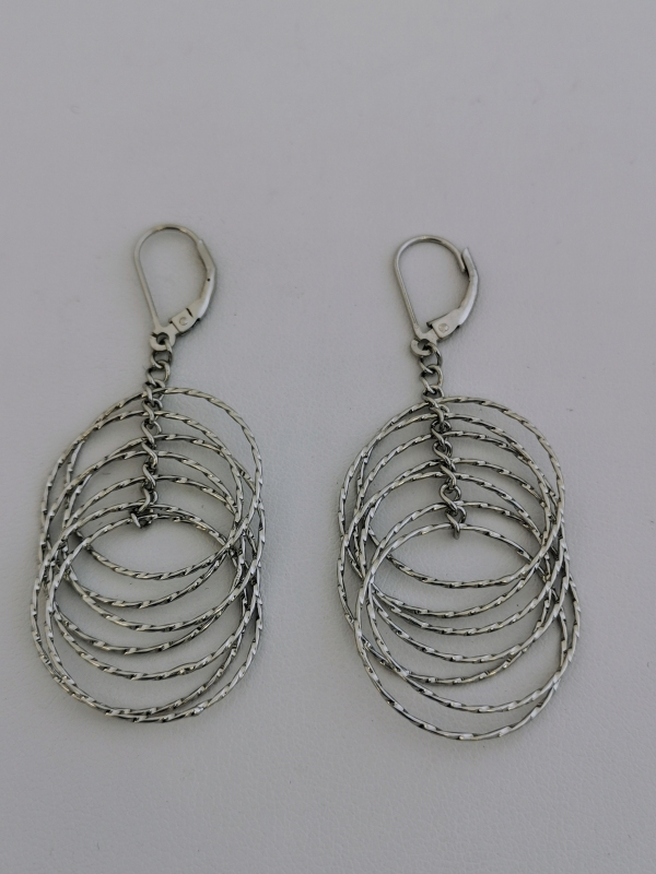 Stříbrné naušnice visací