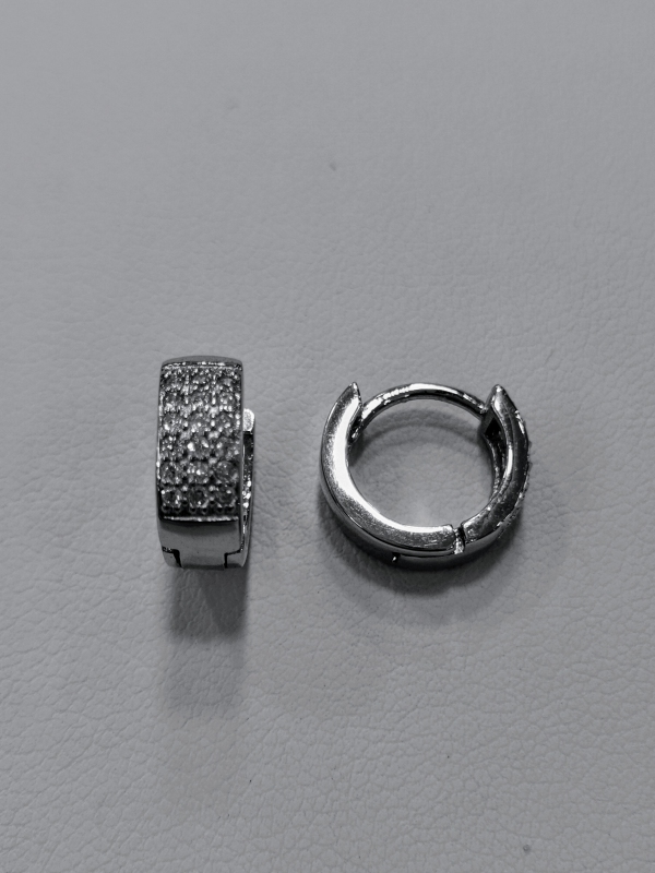 Stříbrné naušnice, kroužky, s bílými zirkony, rhodiované
