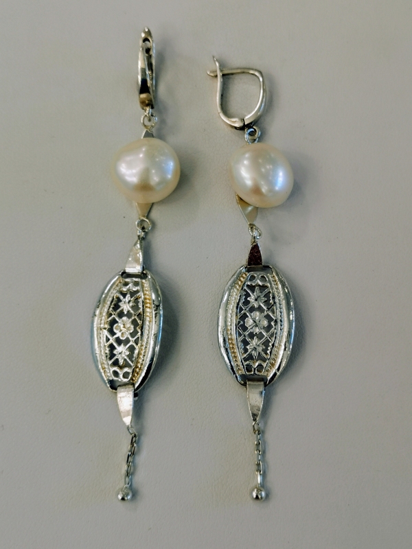 Exkluzívní stříbrné naušnice s perlou