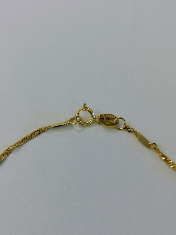 Zlatý řetízek lambáda s tyčkami