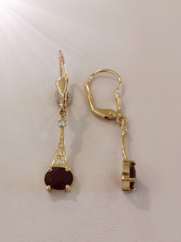 Luxusní zlaté visací naušnice s brilianty a českým granátem