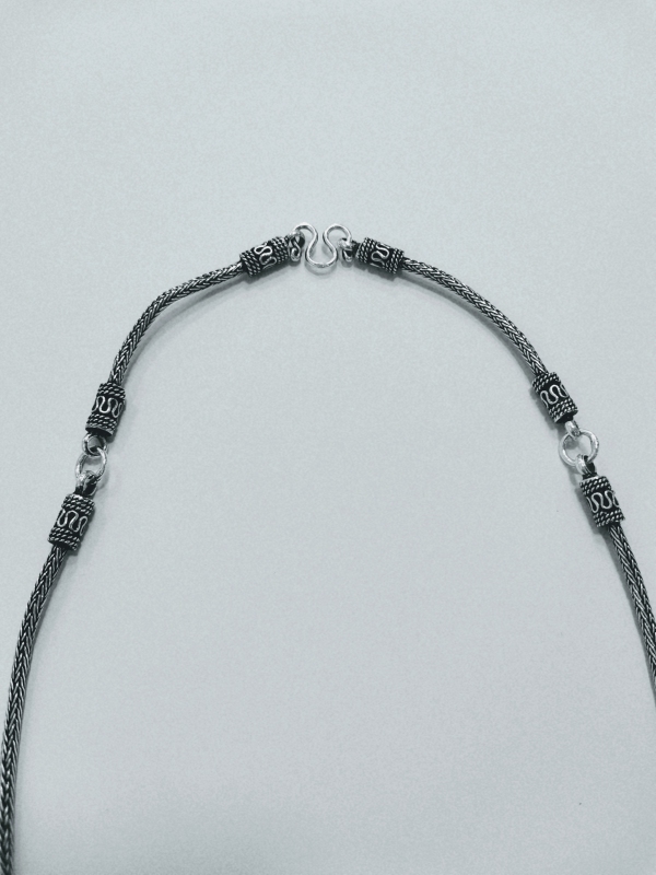 Stříbrný řetízek pletený