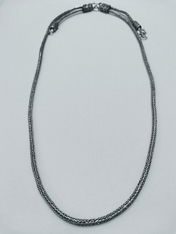 Stříbrný řetízek pletený