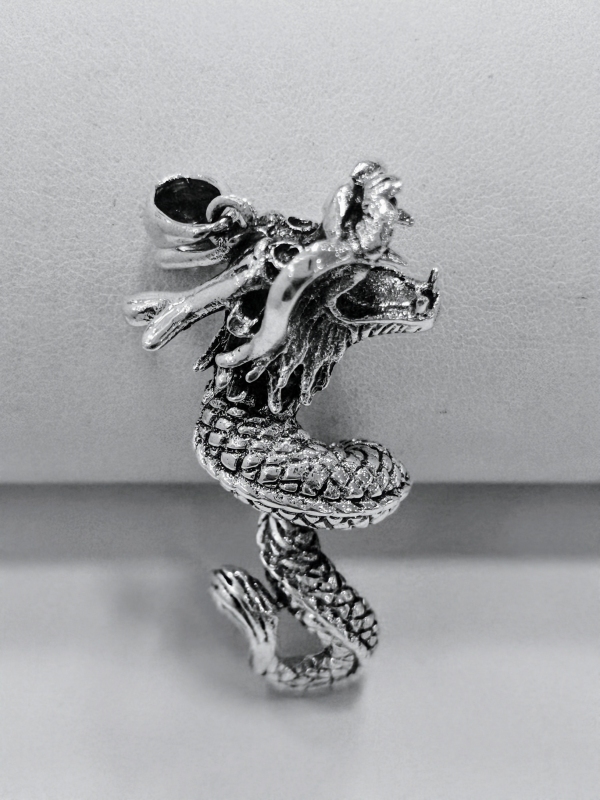 Stříbrný přívěs drak, rhodiovaný