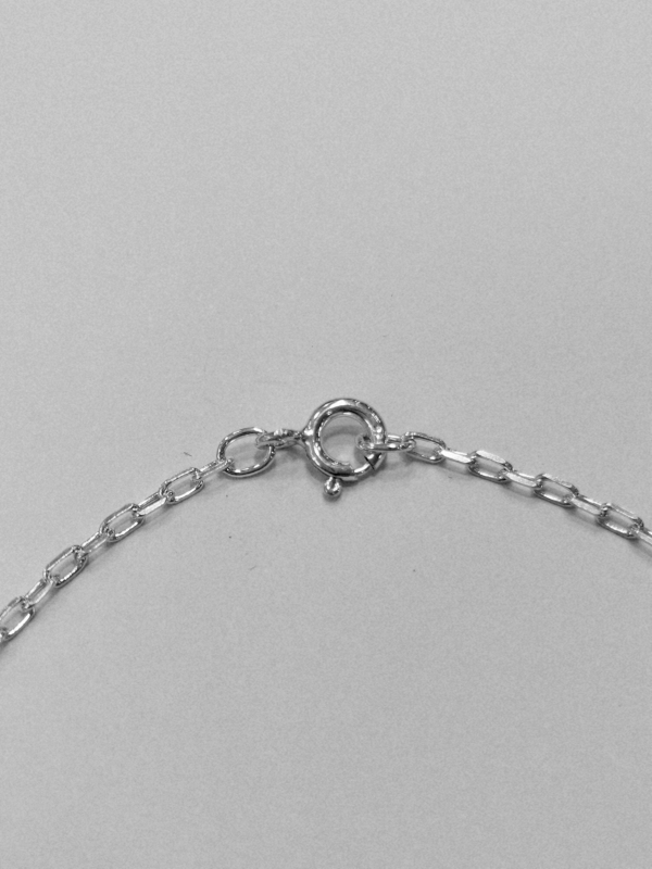 Stříbrný náramek s přírodním vltavínem