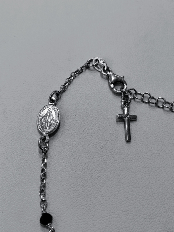 Stříbrný náramek - růženec, rhodiovaný