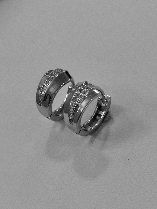 Stříbrné naušnice, kroužky, se zirkony, rhodiované