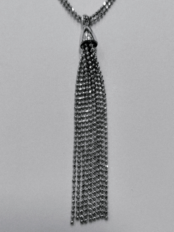 Stříbrný náhrdelník se střapcem, rhodiovaný