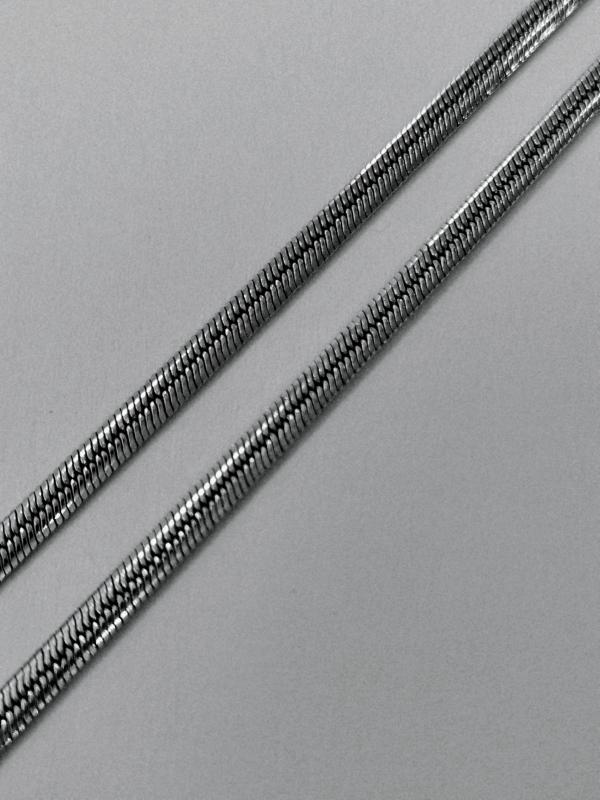 Stříbrný dámský řetízek  plochý had hladký