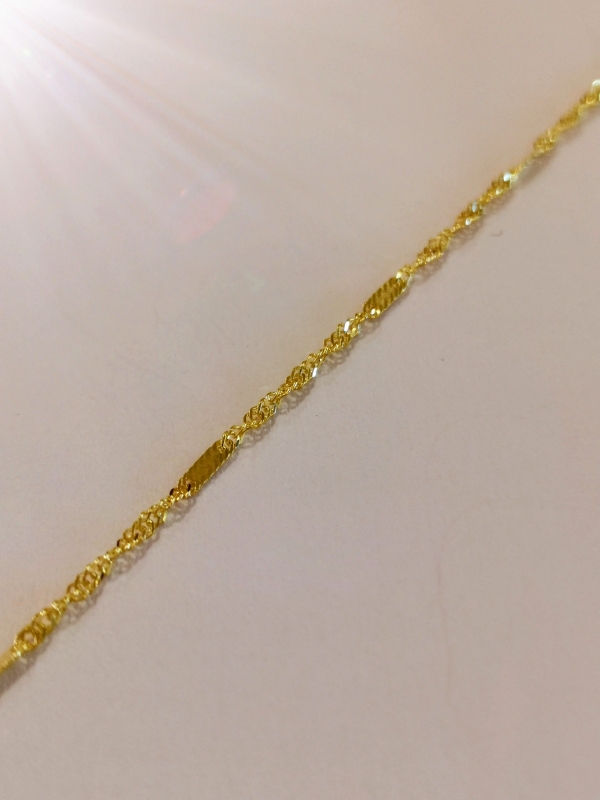 Zlatý náramek lambáda s tyčkami