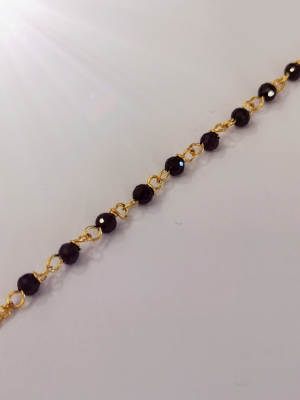 Zlatý náramek - růženec s pravými onyxy