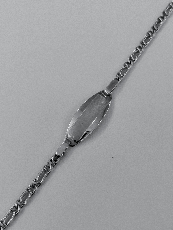 Dětský zlatý náramek s destičkou, bílé zlato