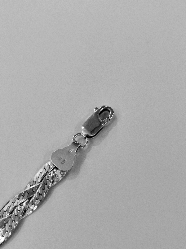 Stříbrný náramek pletený