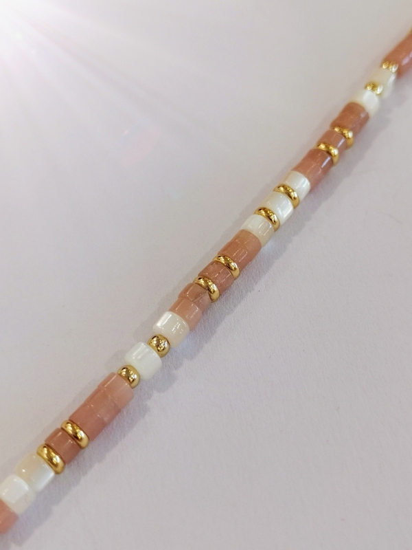 Stříbrný náramek s pravými kameny, zlacený