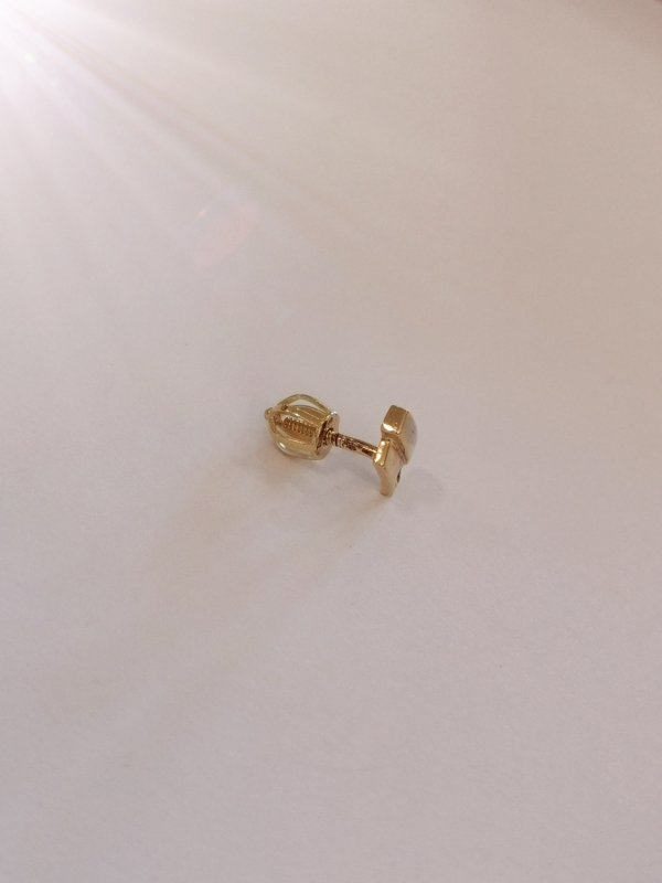 Zlatá naušnice na šroubek, 1ks