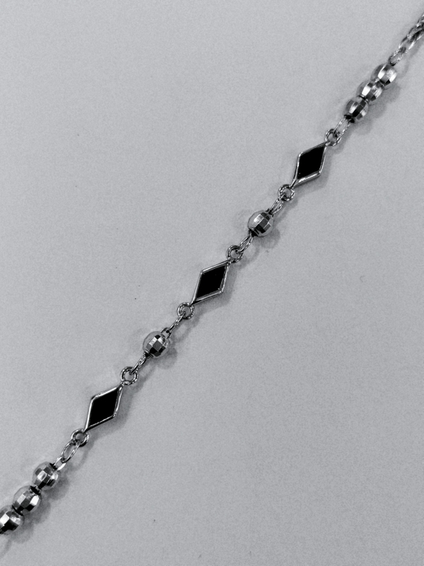 Stříbrný náramek s onyxem