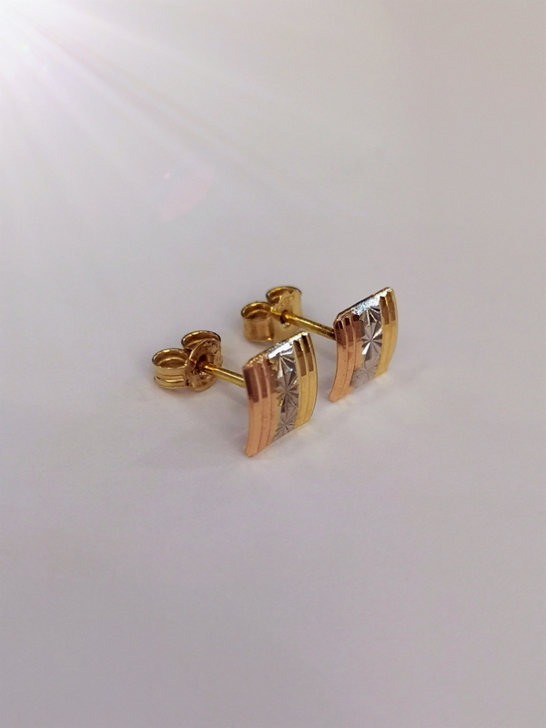 Zlaté naušnice čtvercové, na puzetu