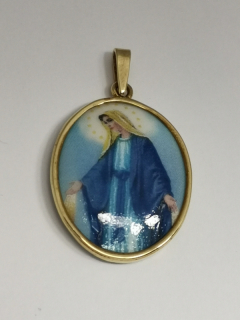 Zlatý přívěs Madonka